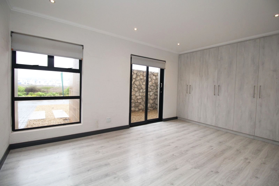 3 Bedroom Property for Sale in Calypso Beach Western Cape